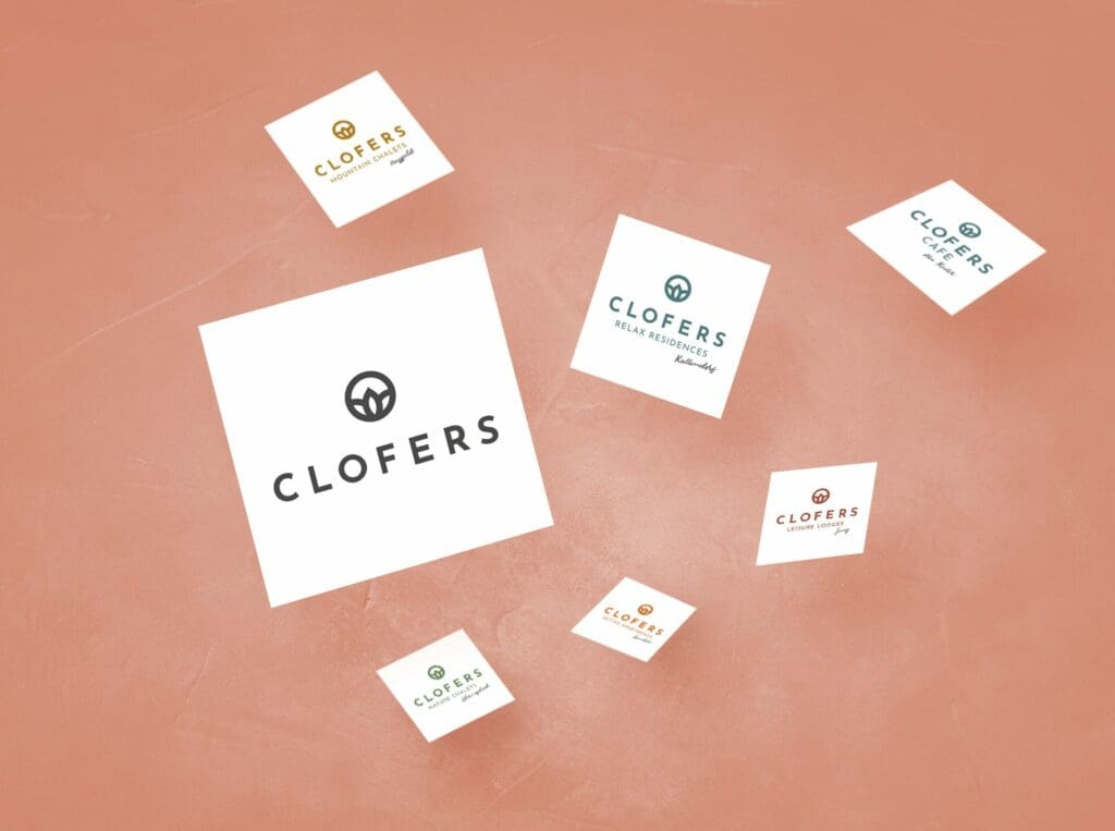 Logo ontwerp voor Clofers met modern beeldmerk, diverse logo variaties op losse kaartjes binnen de visuele merkidentiteit